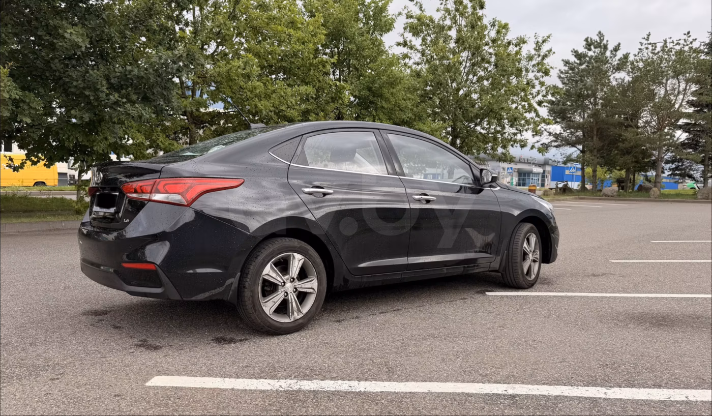 Hyundai Accent фото 2