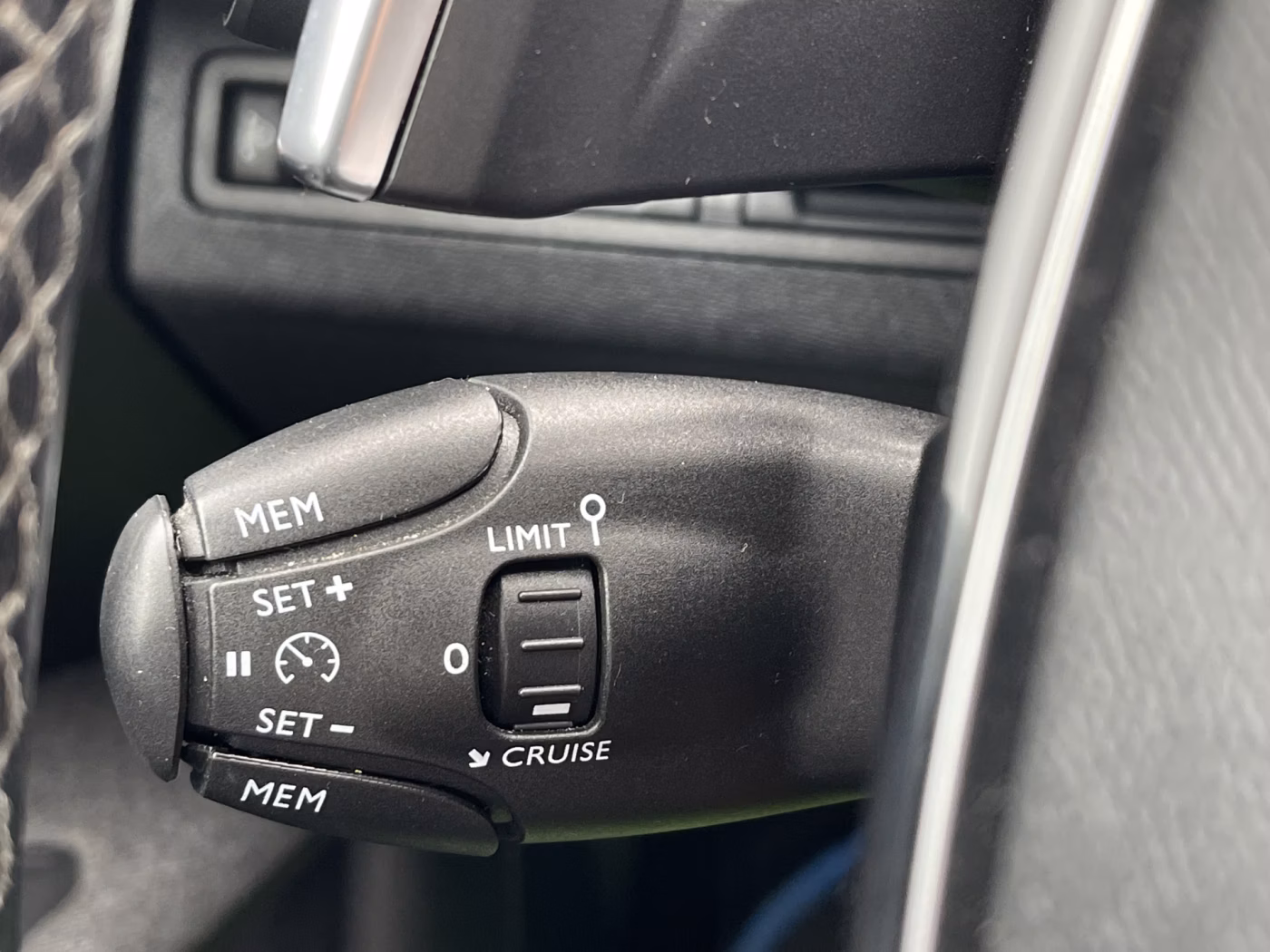 Peugeot 3008 фото 24