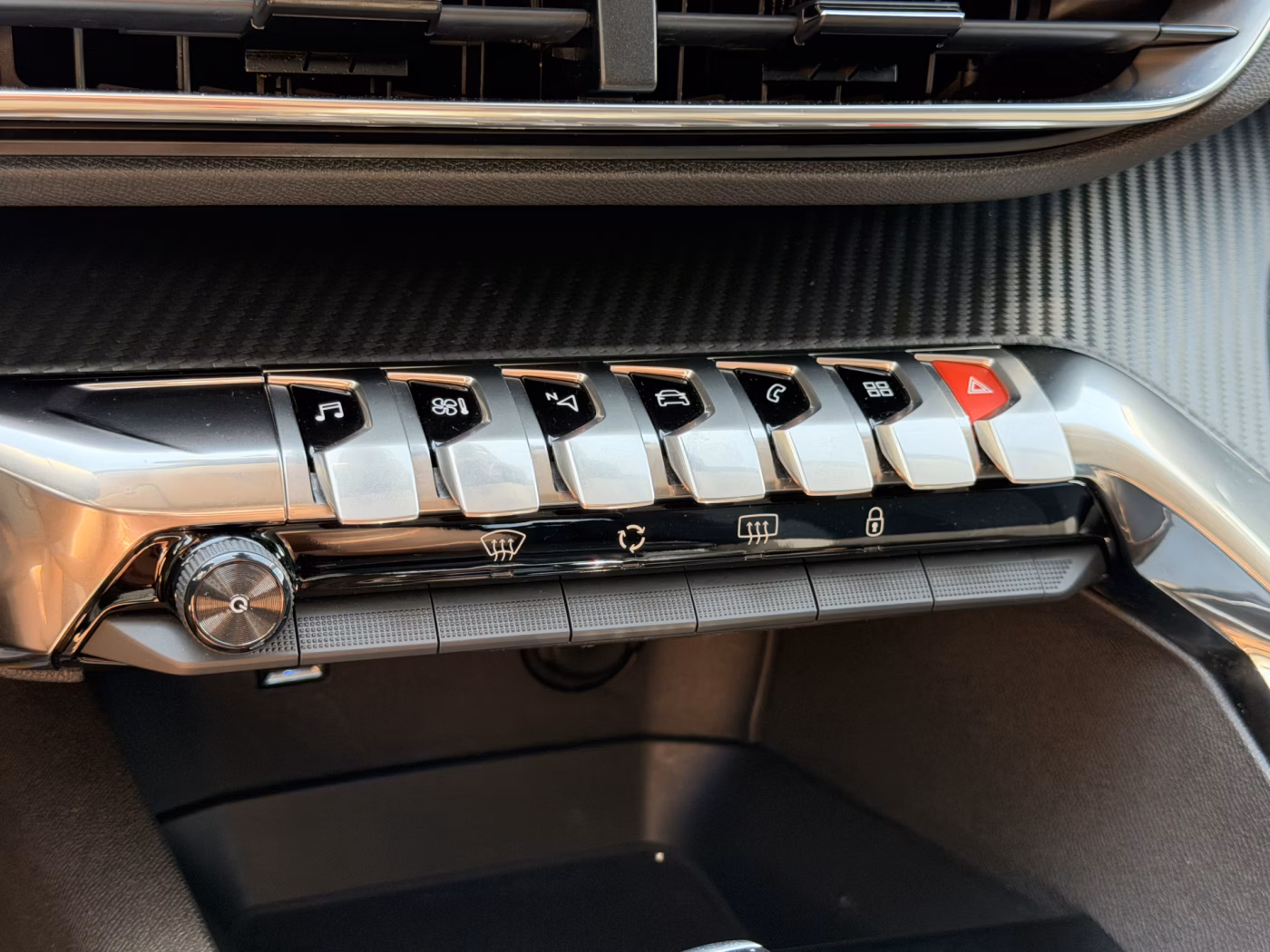 Peugeot 5008 фото 17