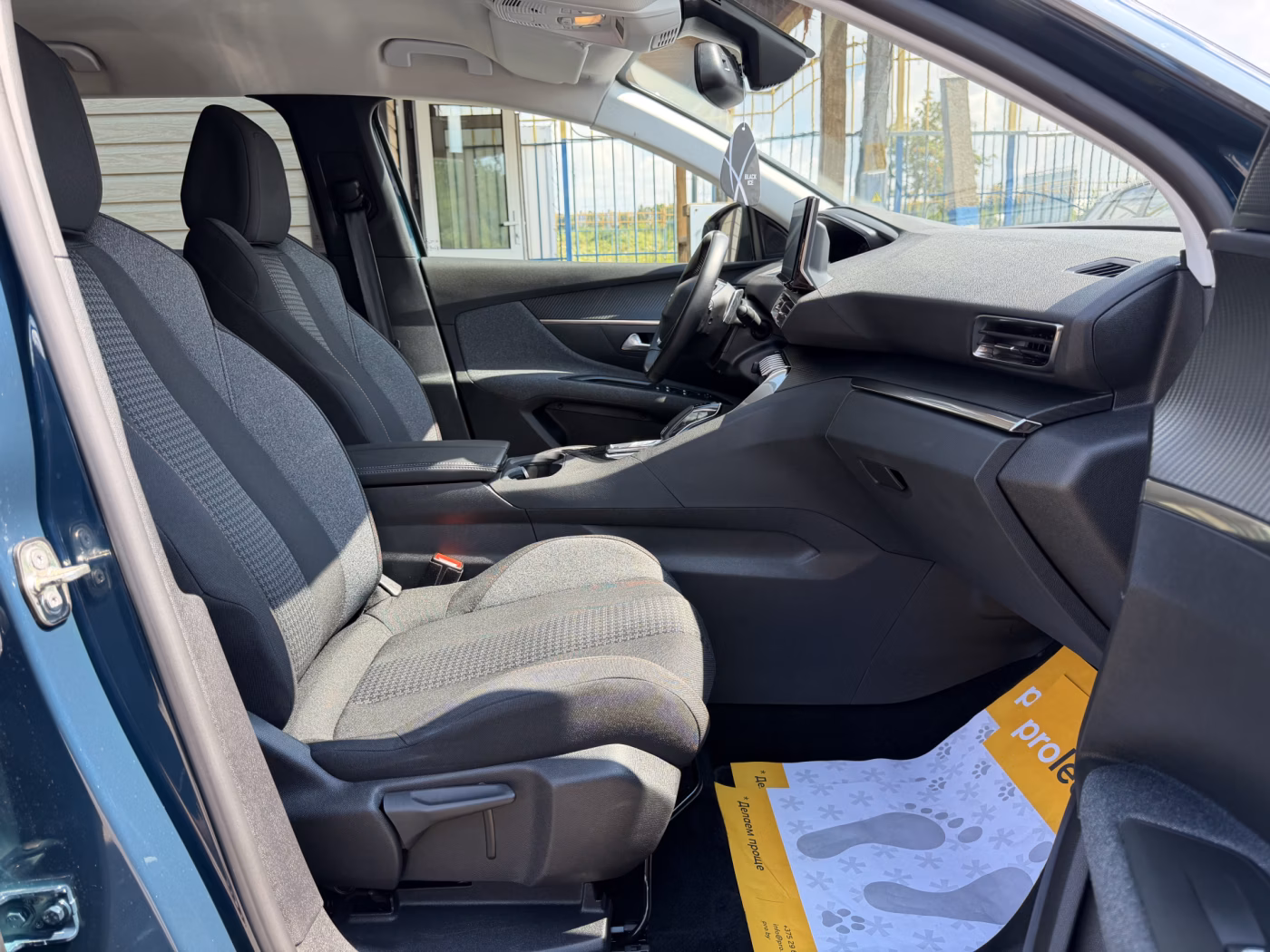 Peugeot 5008 фото 15