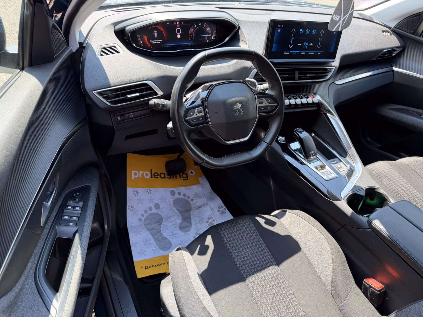 Peugeot 5008 фото 9