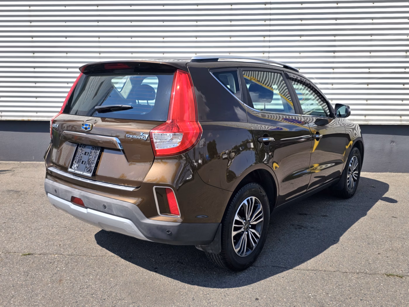 Geely Emgrand X7 фото 5