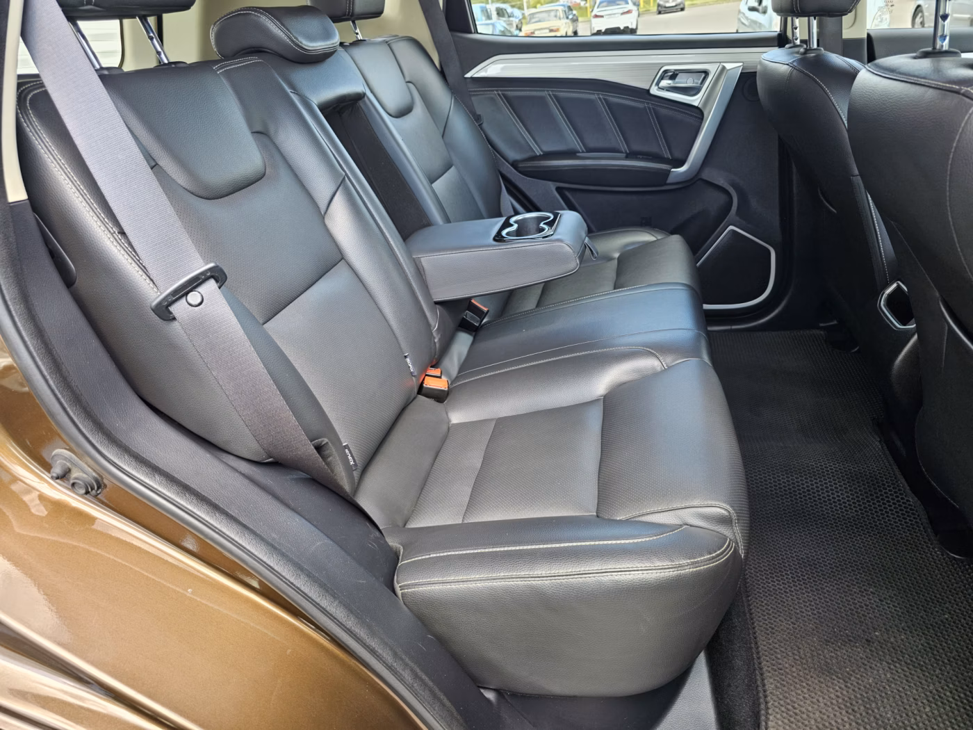 Geely Emgrand X7 фото 17