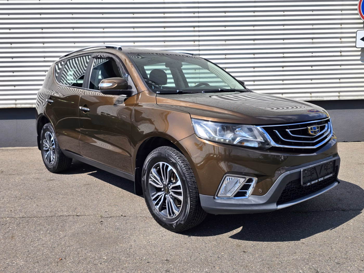 Geely Emgrand X7 фото 7