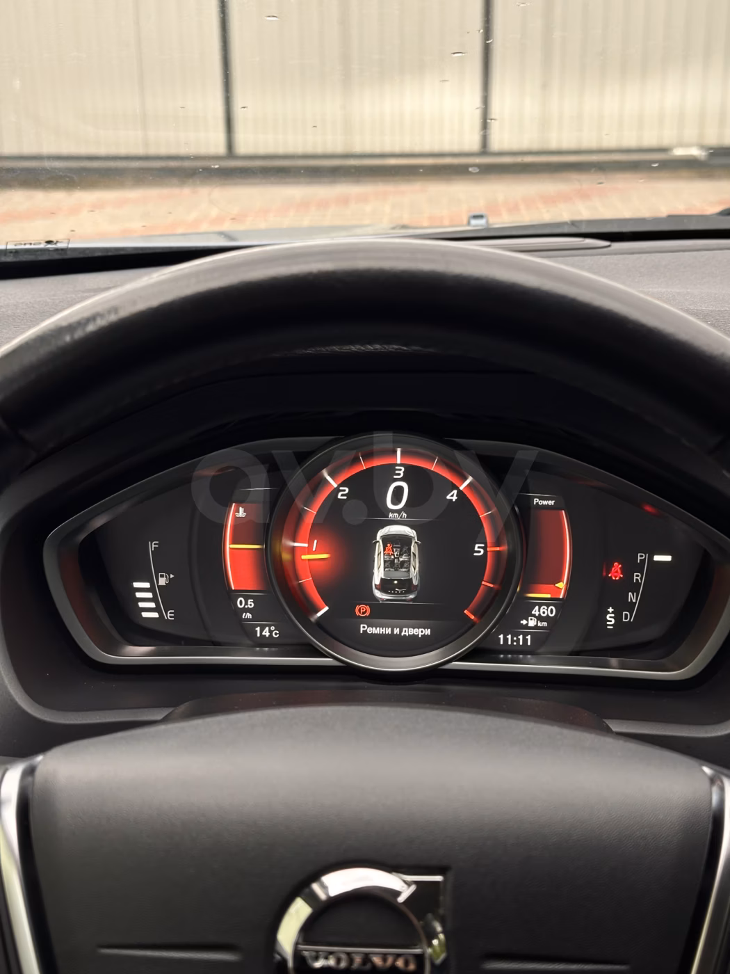 Volvo V40 фото 13