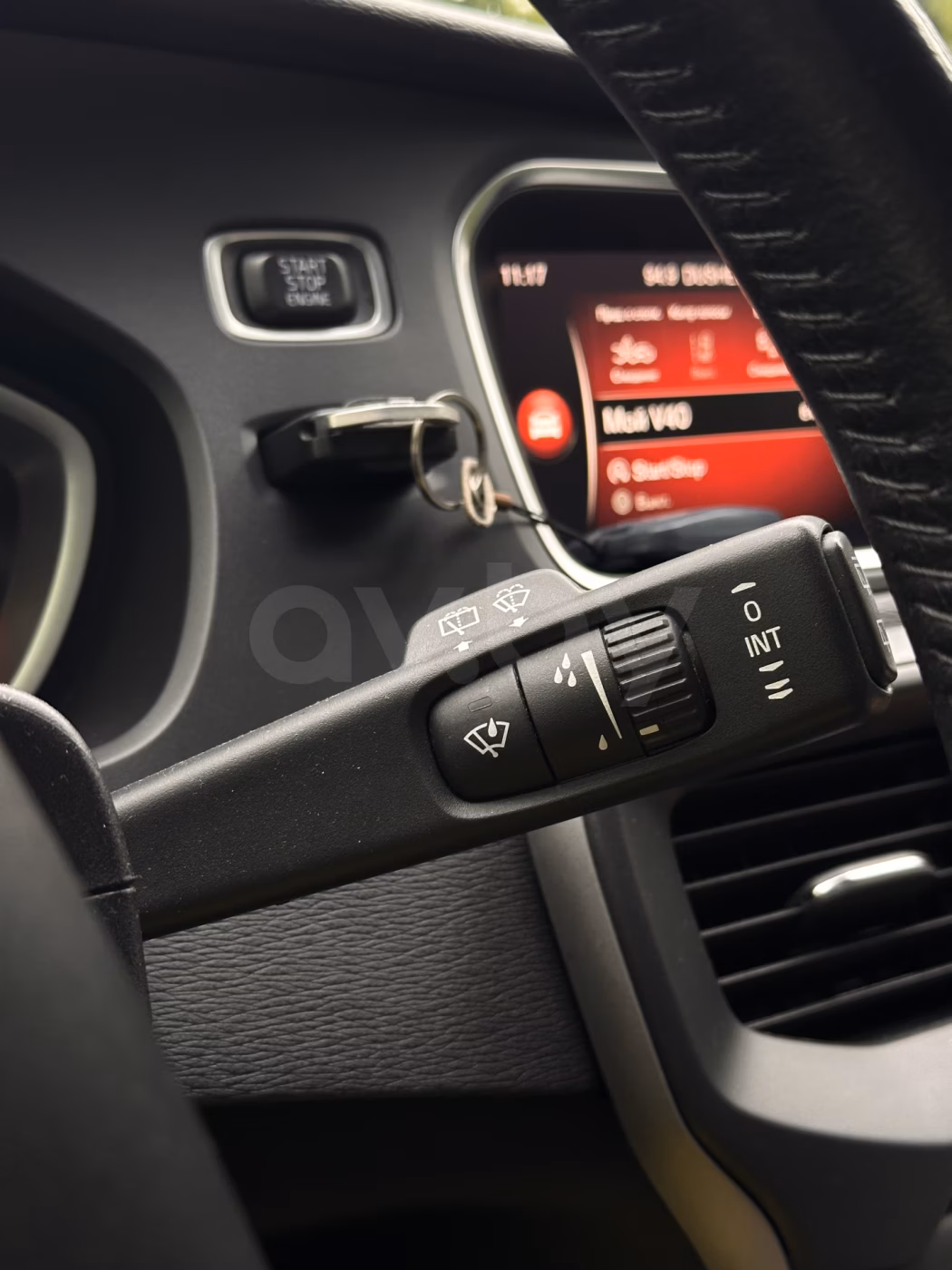 Volvo V40 фото 15