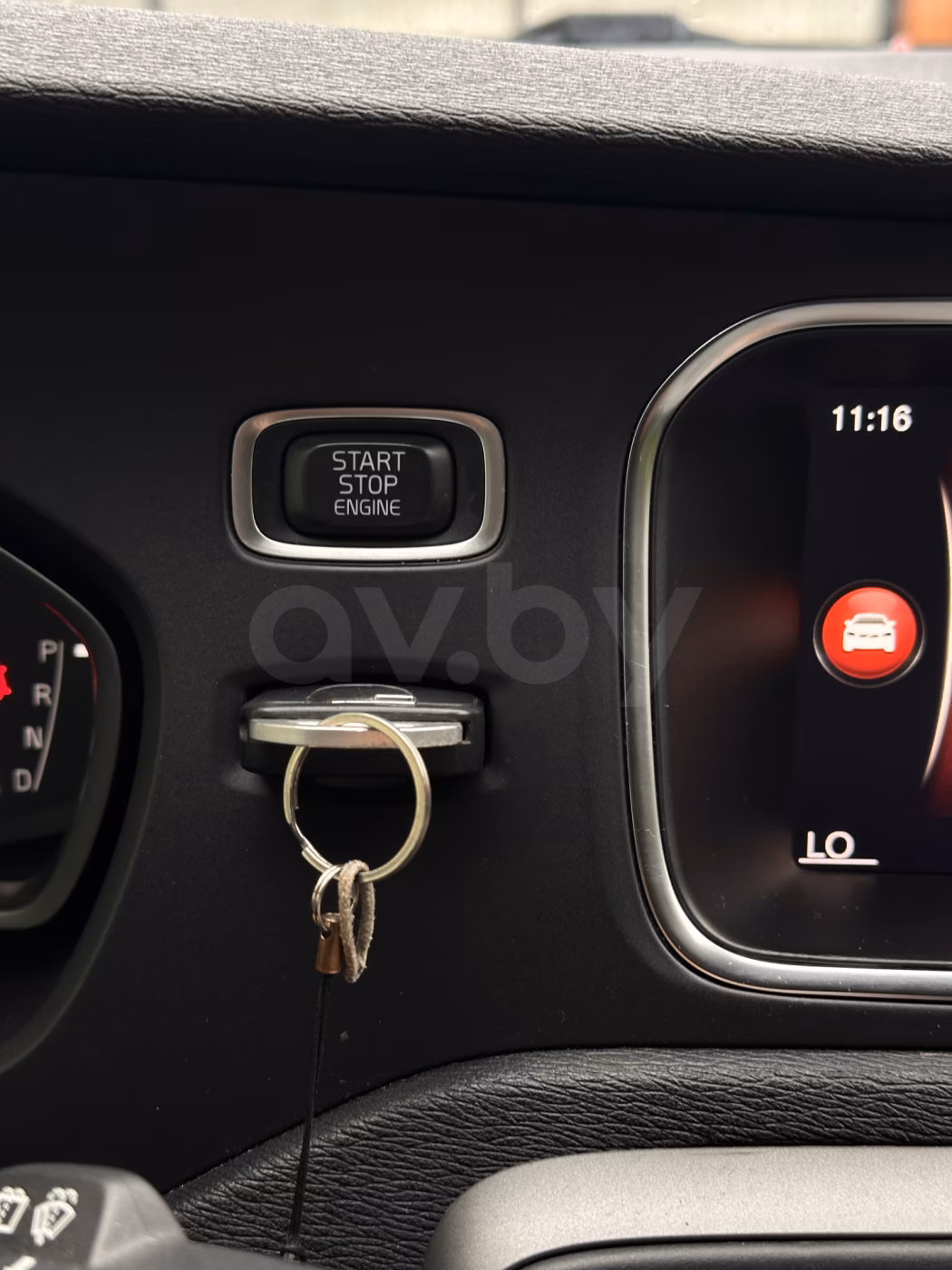 Volvo V40 фото 25