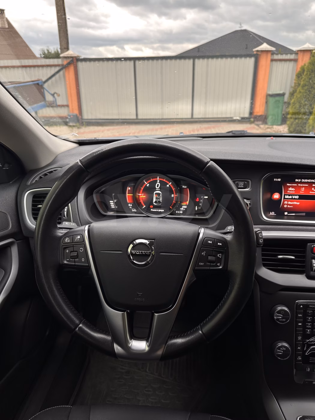 Volvo V40 фото 12
