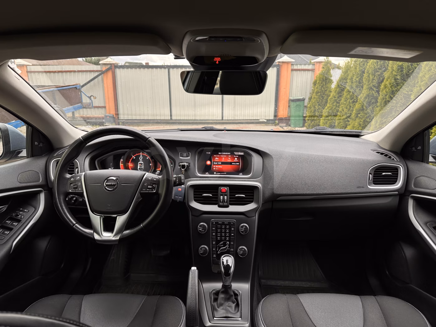 Volvo V40 фото 10