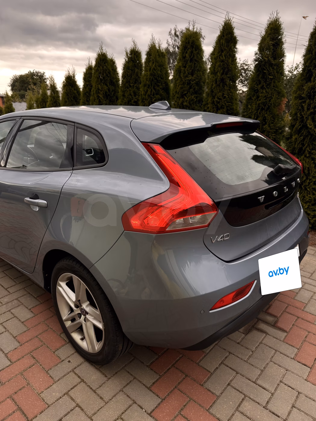 Volvo V40 фото 9