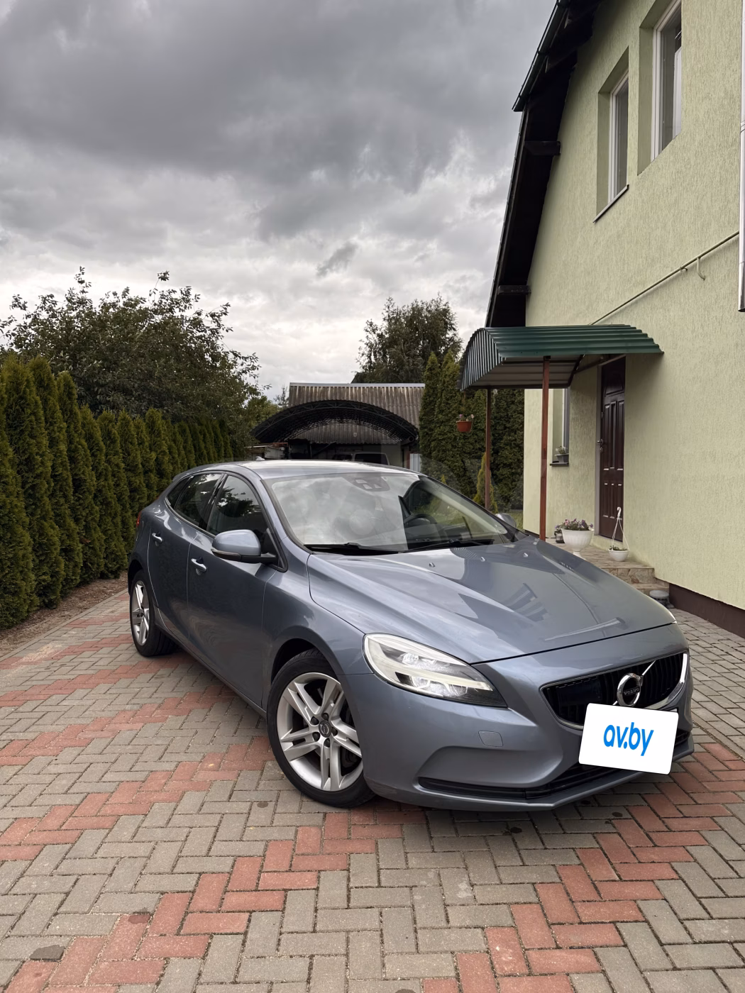 Volvo V40 фото 2