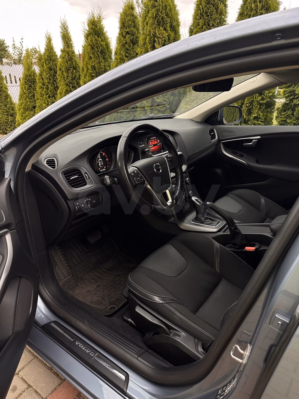 Volvo V40 фото 18