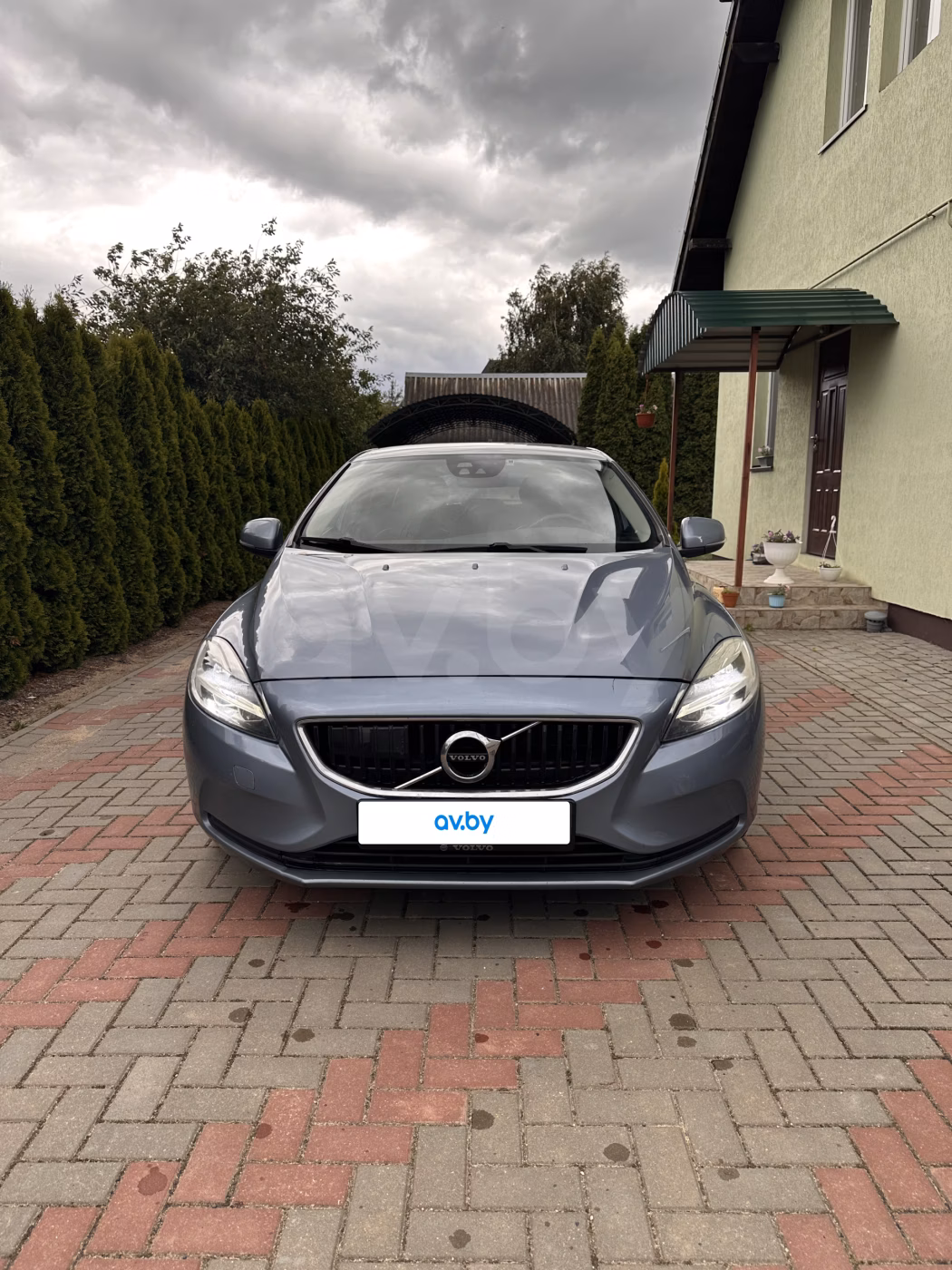 Volvo V40 фото 3