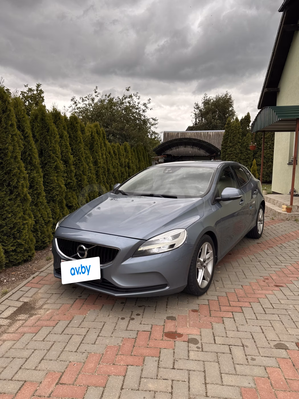 Volvo V40