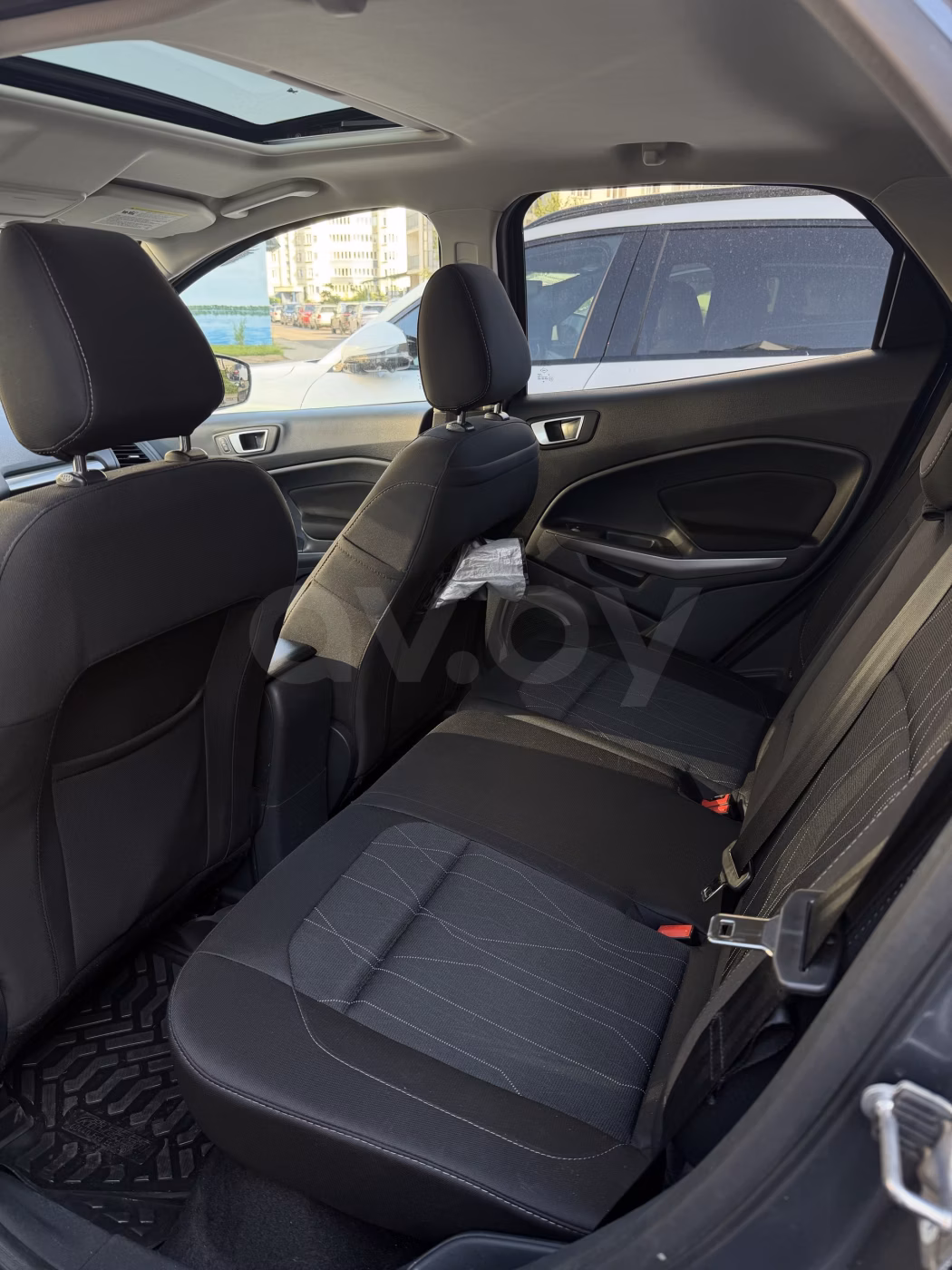 Ford EcoSport фото 11