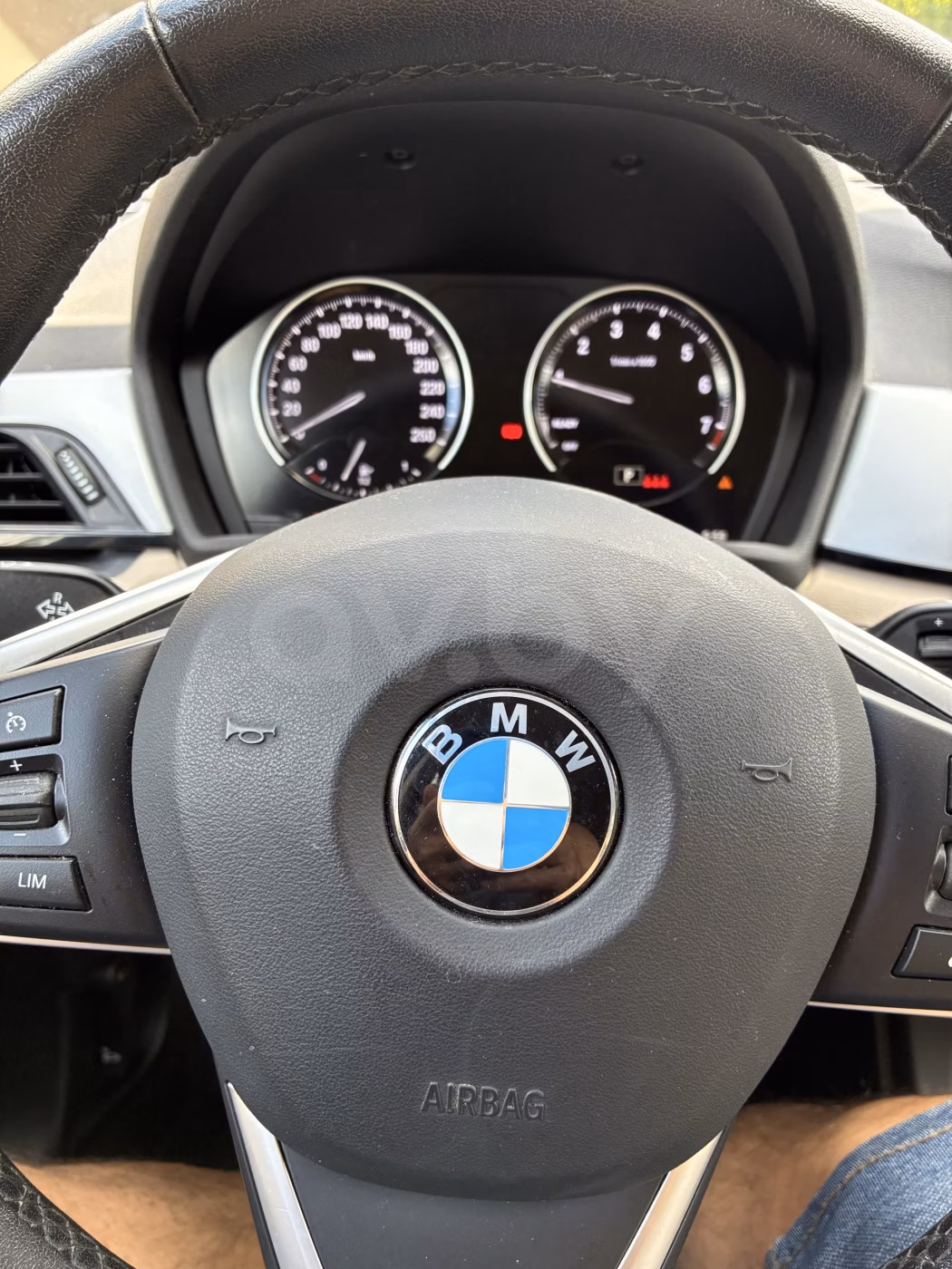 BMW X1 фото 4