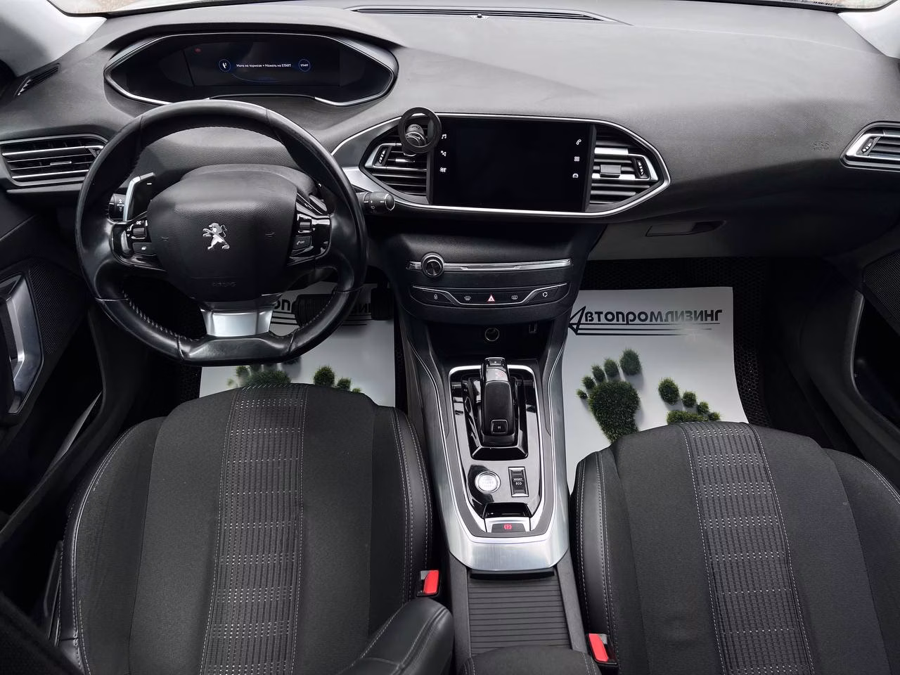 Peugeot 308 фото 11