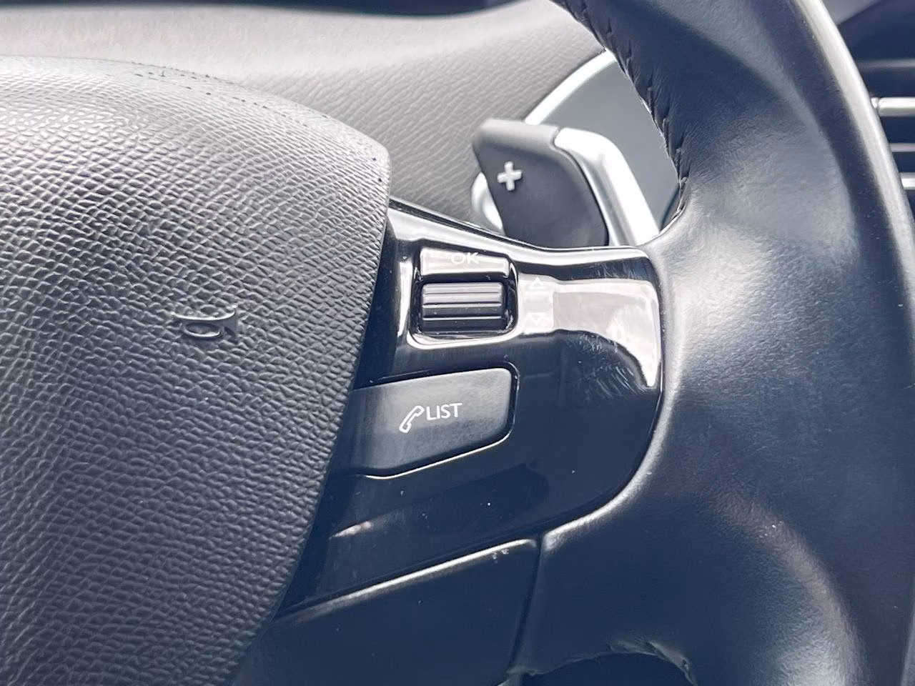Peugeot 308 фото 15