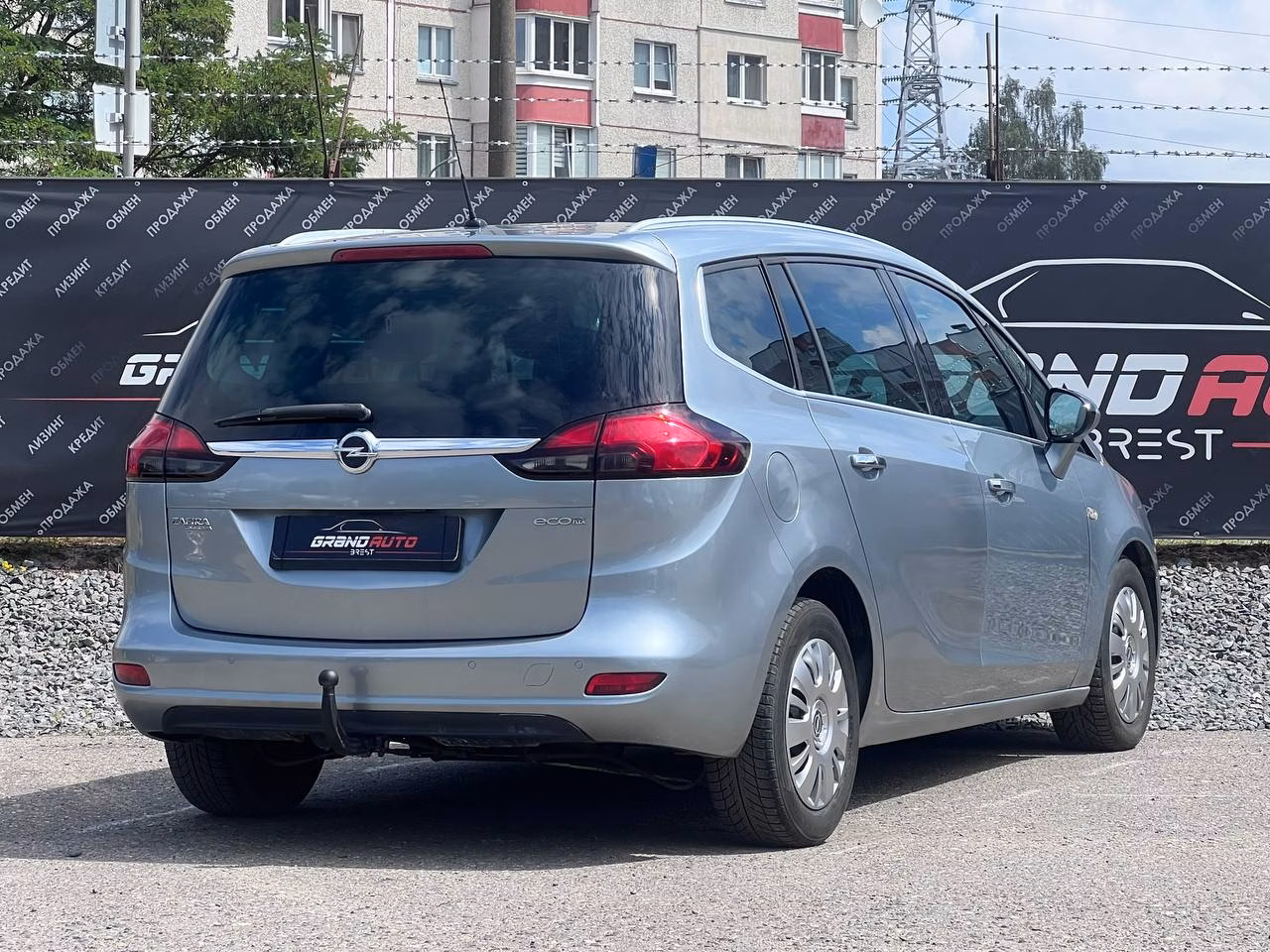 Opel Zafira фото 4