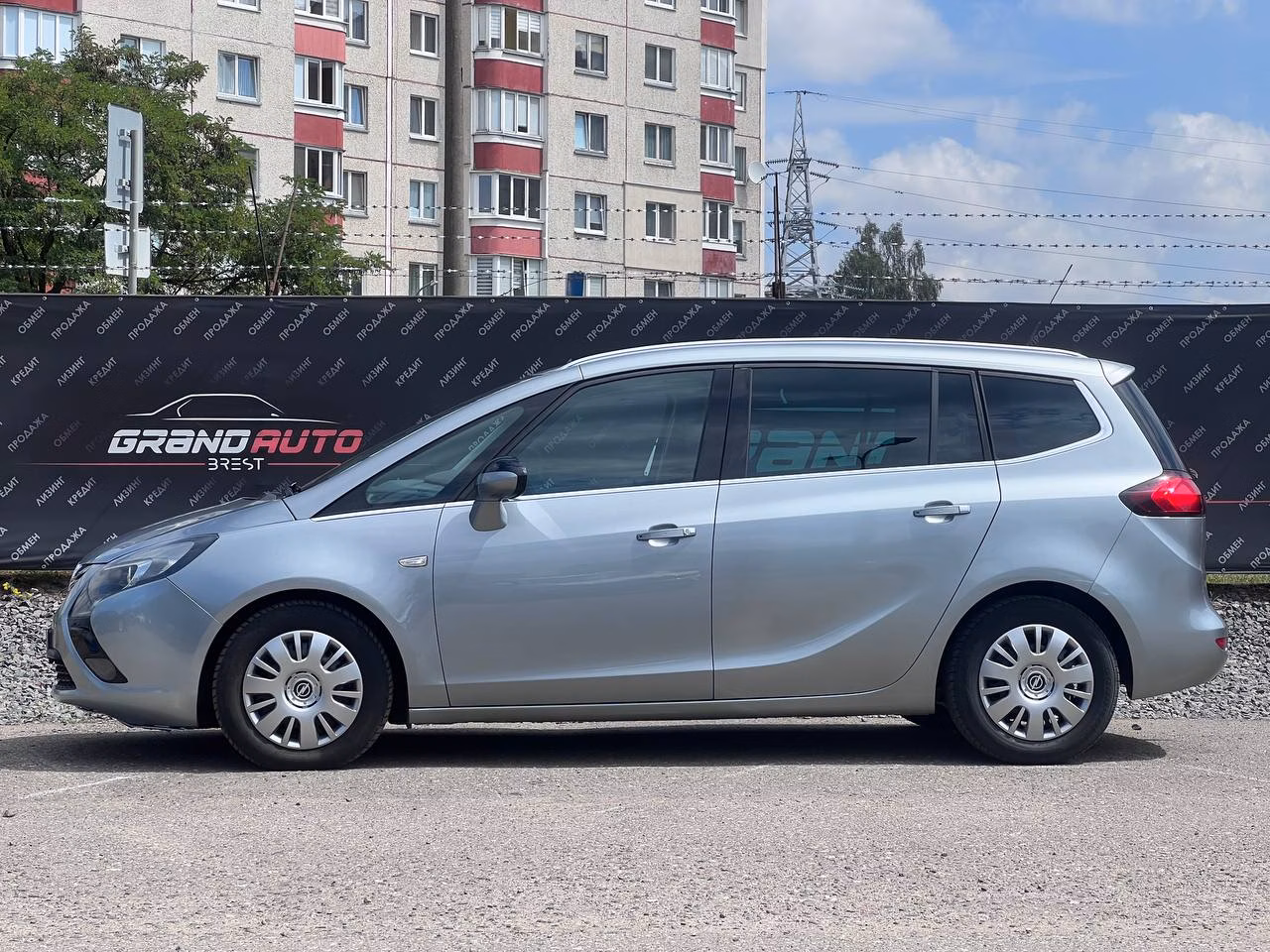 Opel Zafira фото 5