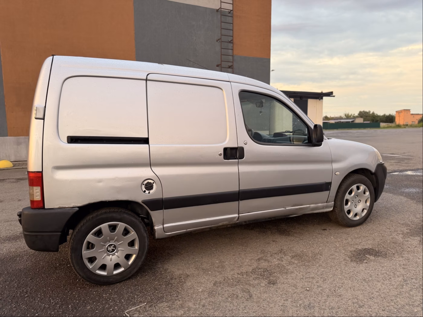 Peugeot Partner фото 6