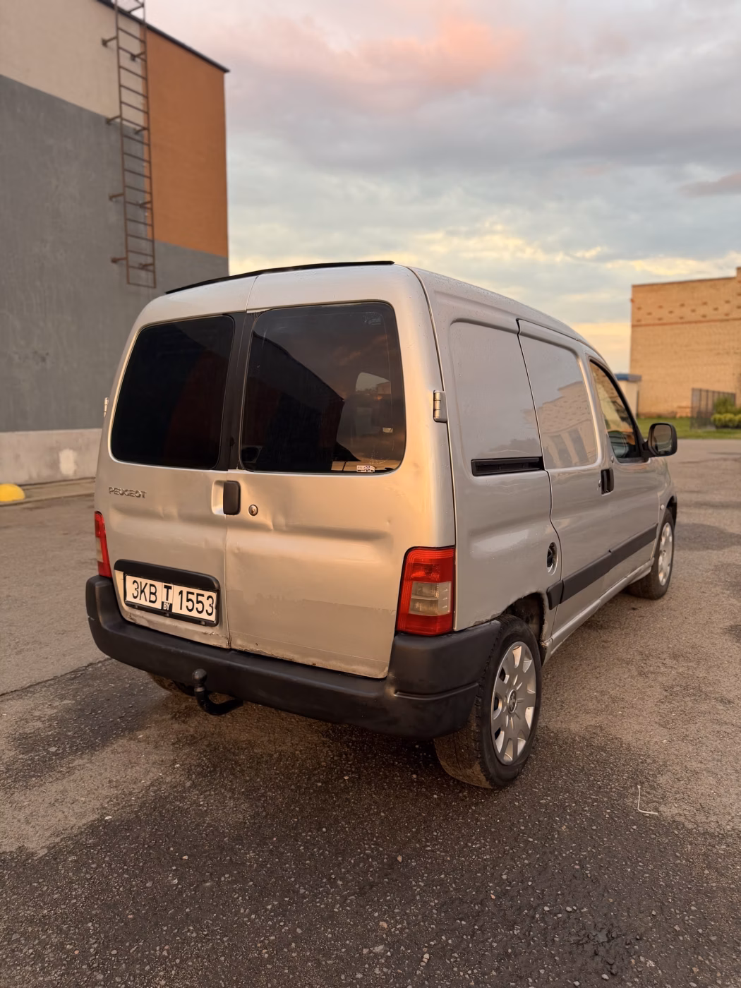 Peugeot Partner фото 8