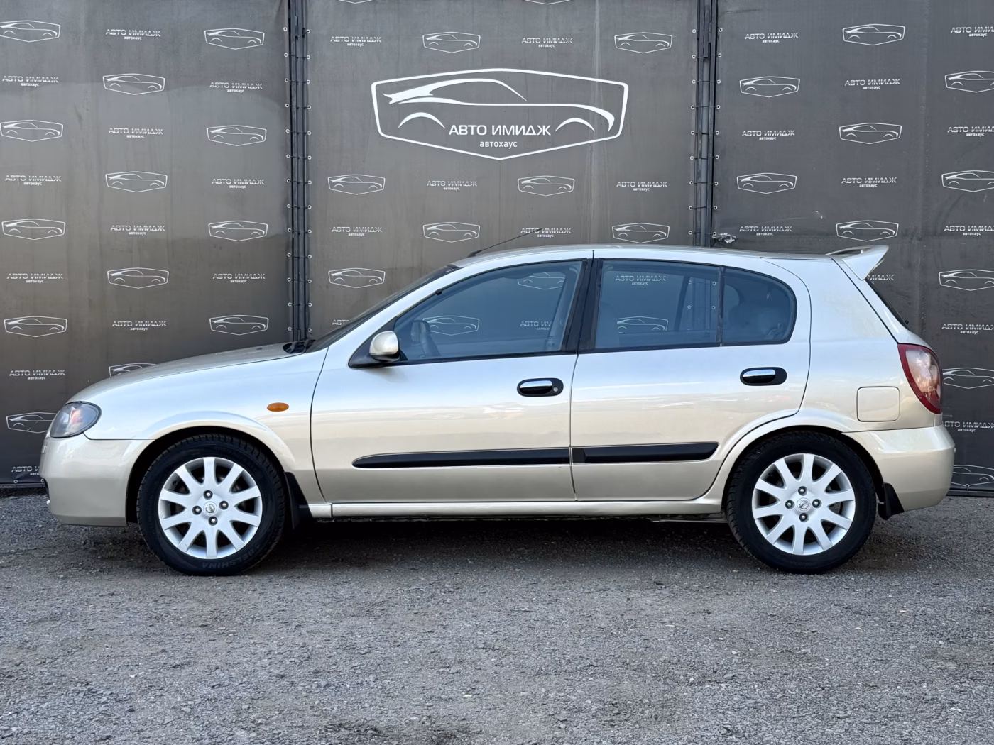 Nissan Almera фото 6