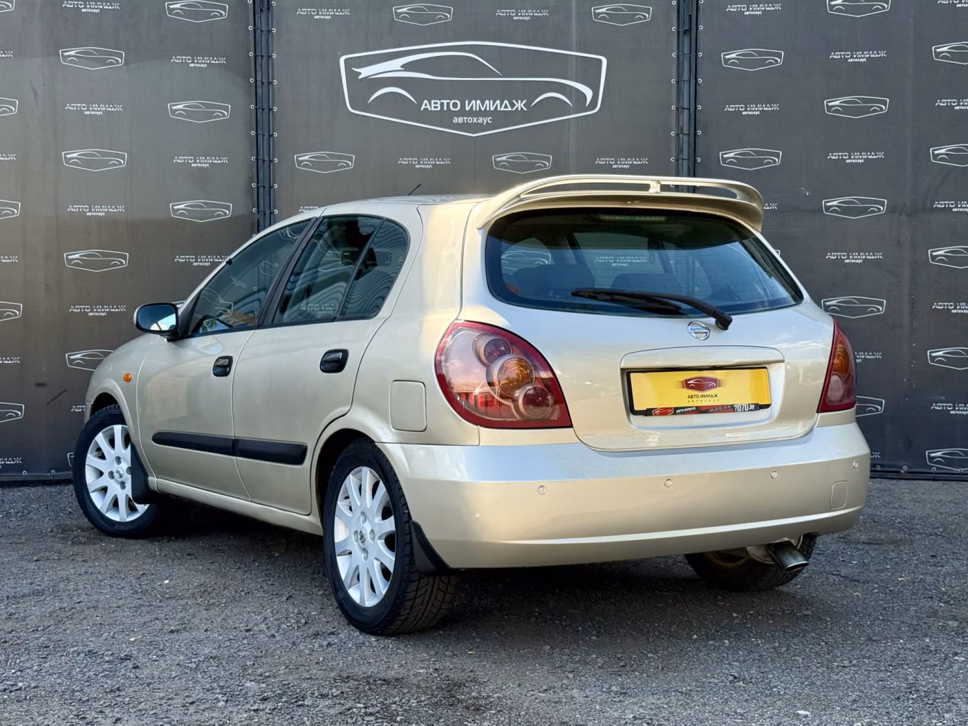 Nissan Almera фото 4