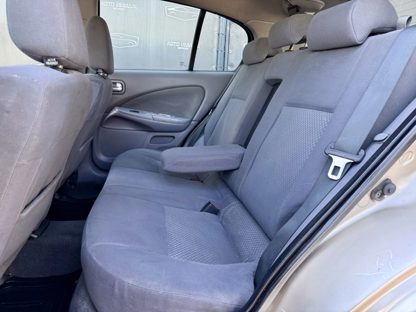 Nissan Almera фото 26