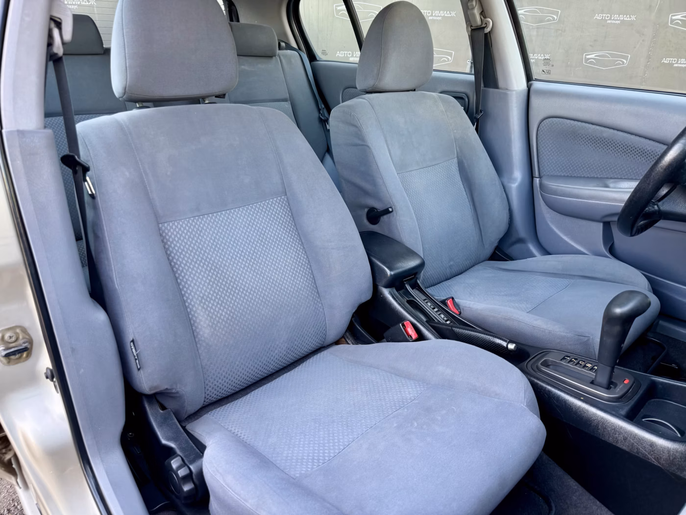 Nissan Almera фото 17