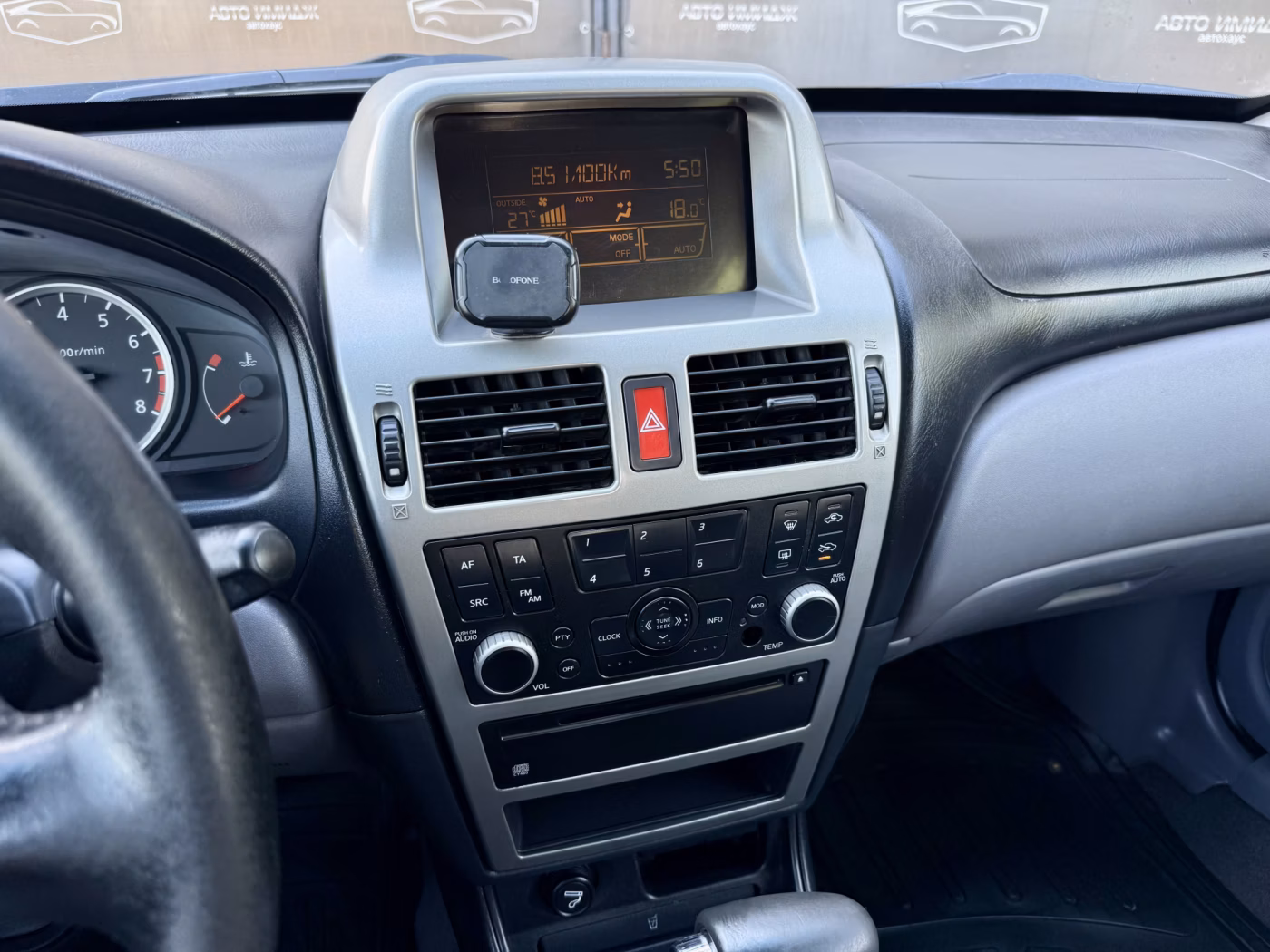 Nissan Almera фото 22