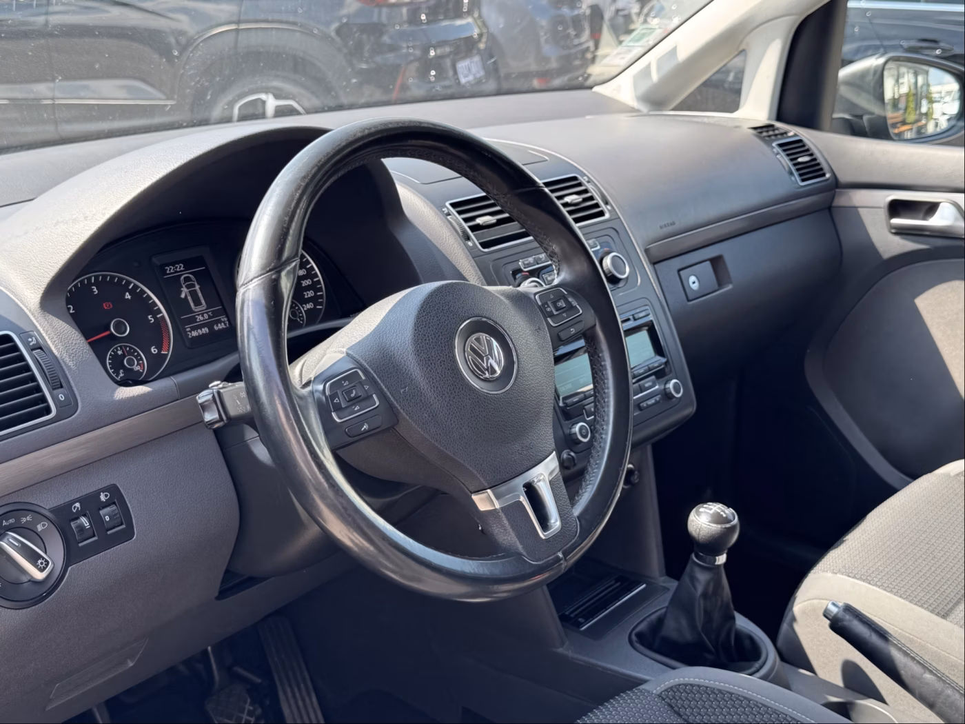 Volkswagen Touran фото 16