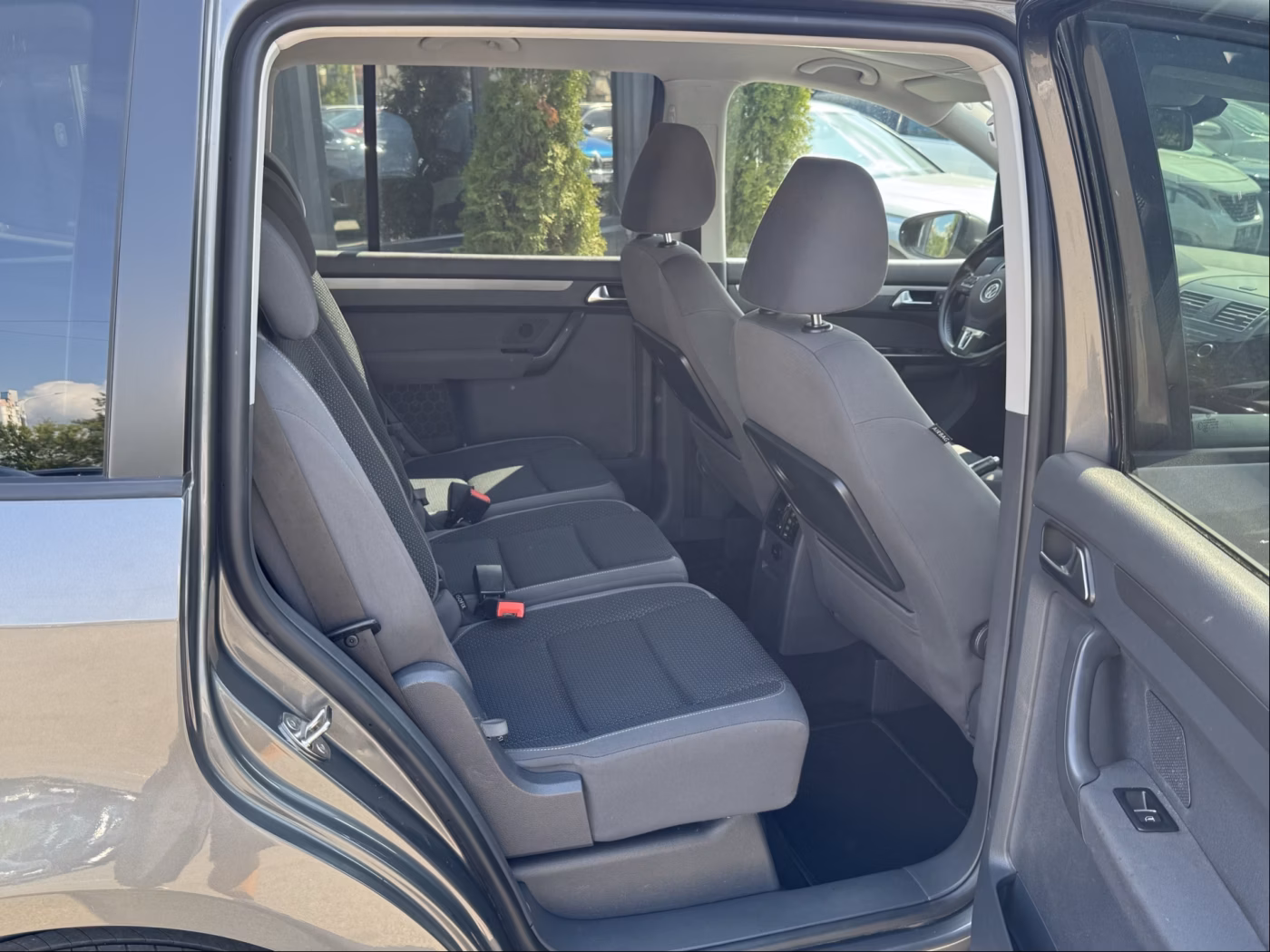 Volkswagen Touran фото 21