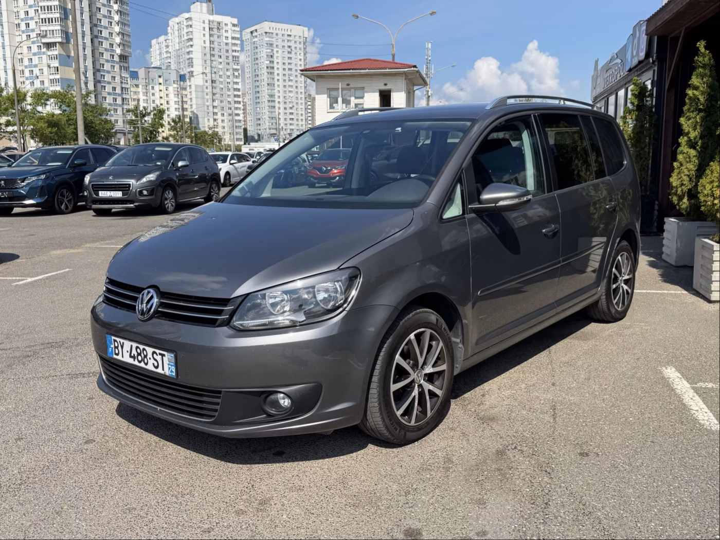 Volkswagen Touran фото 4