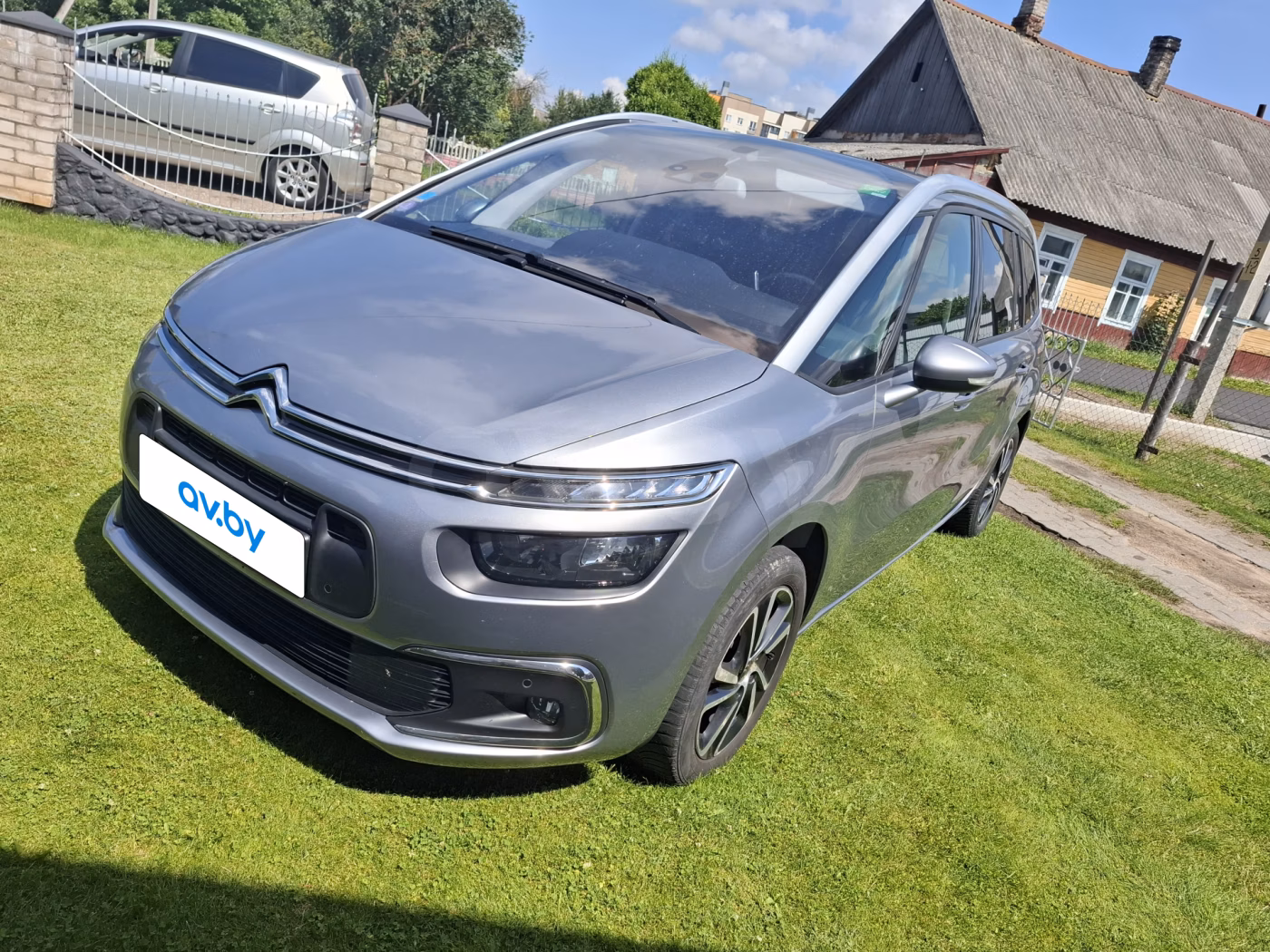 Citroen C4 Grand Spacetourer фото 11