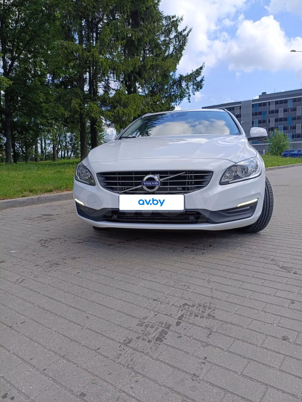 Volvo V60 фото 3
