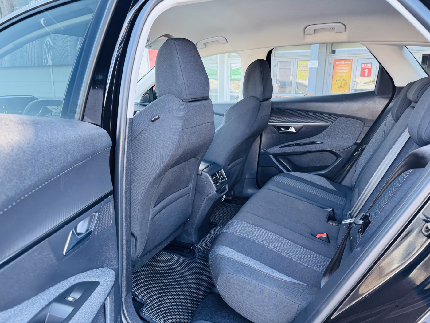 Peugeot 3008 фото 6