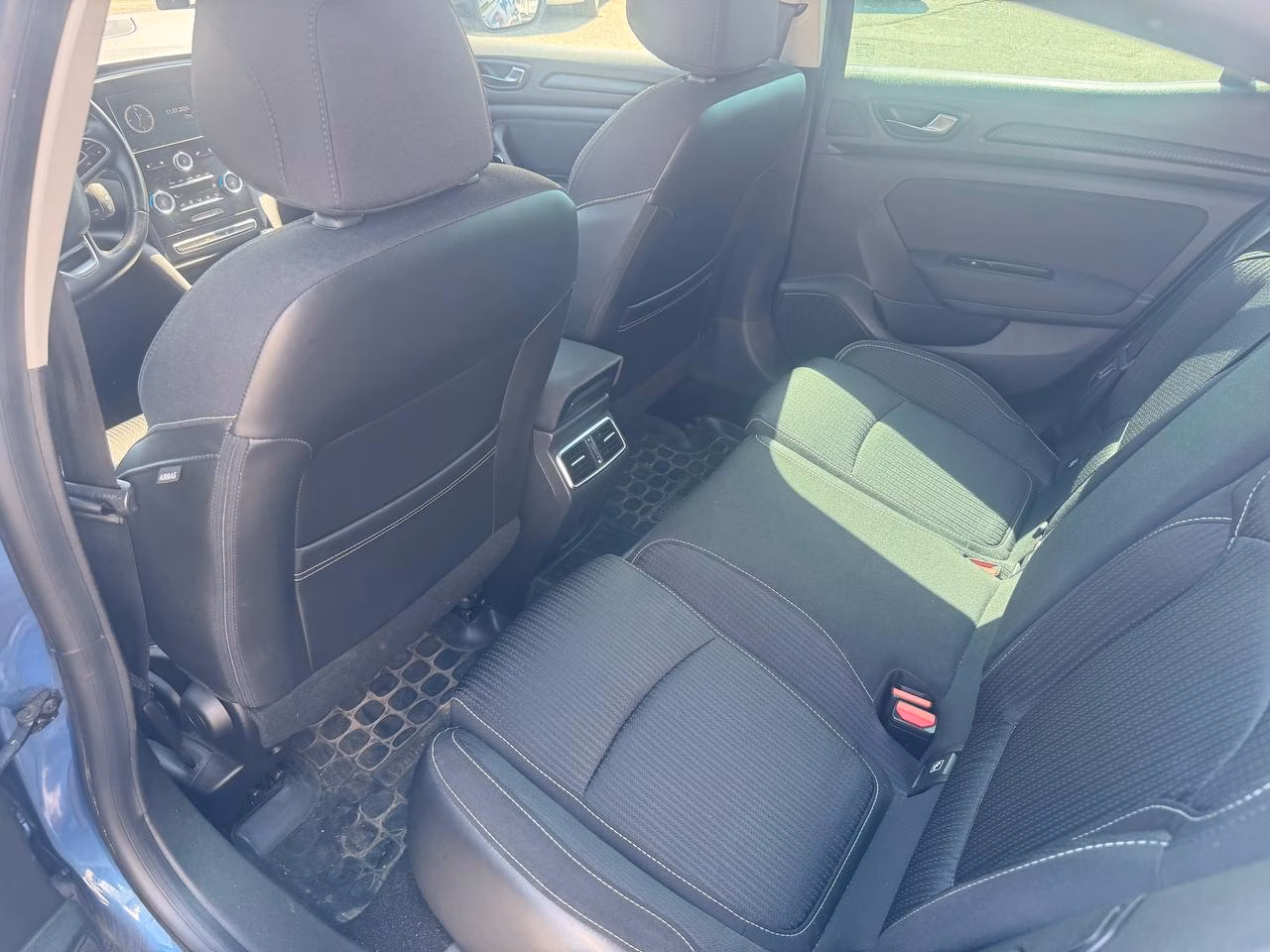 Renault Megane фото 7