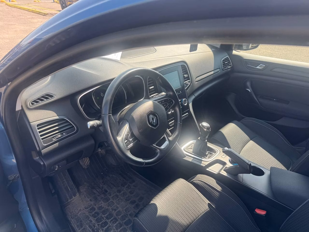 Renault Megane фото 11