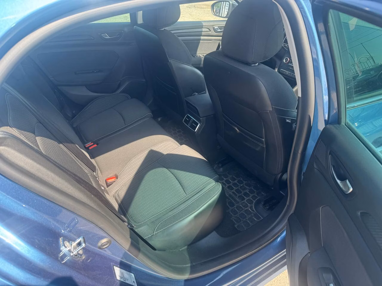 Renault Megane фото 15