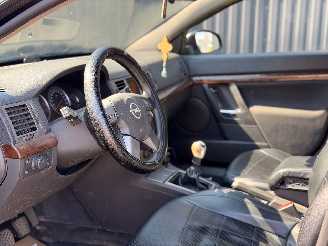 Opel Vectra фото 9