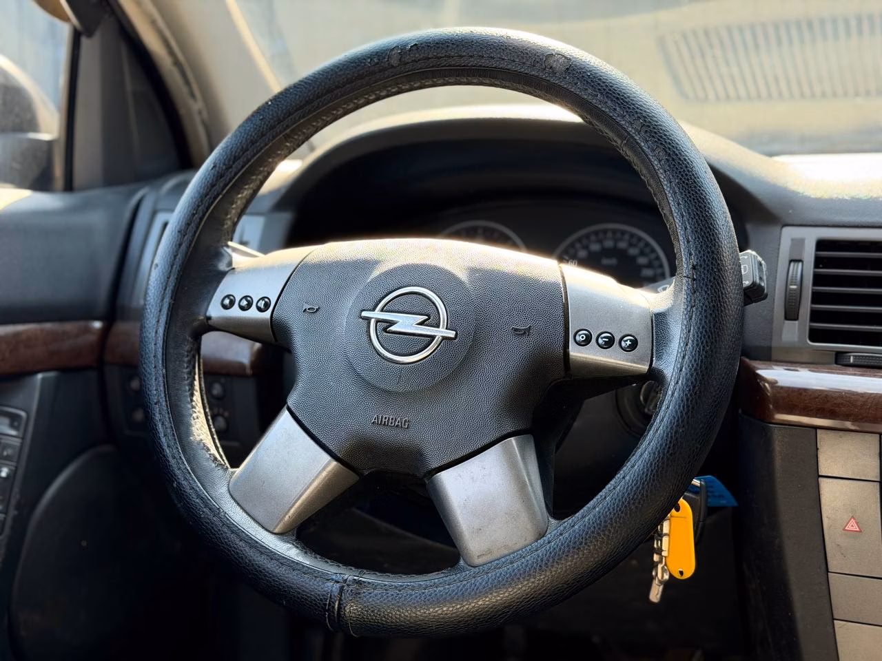 Opel Vectra фото 13
