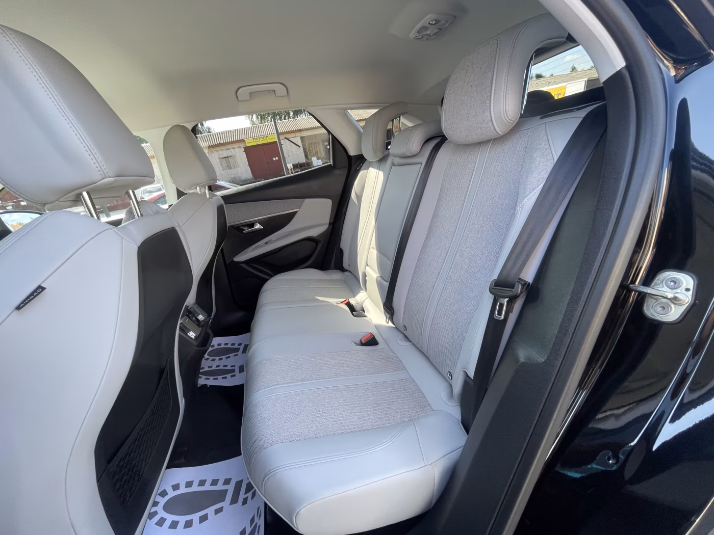 Peugeot 3008 фото 10
