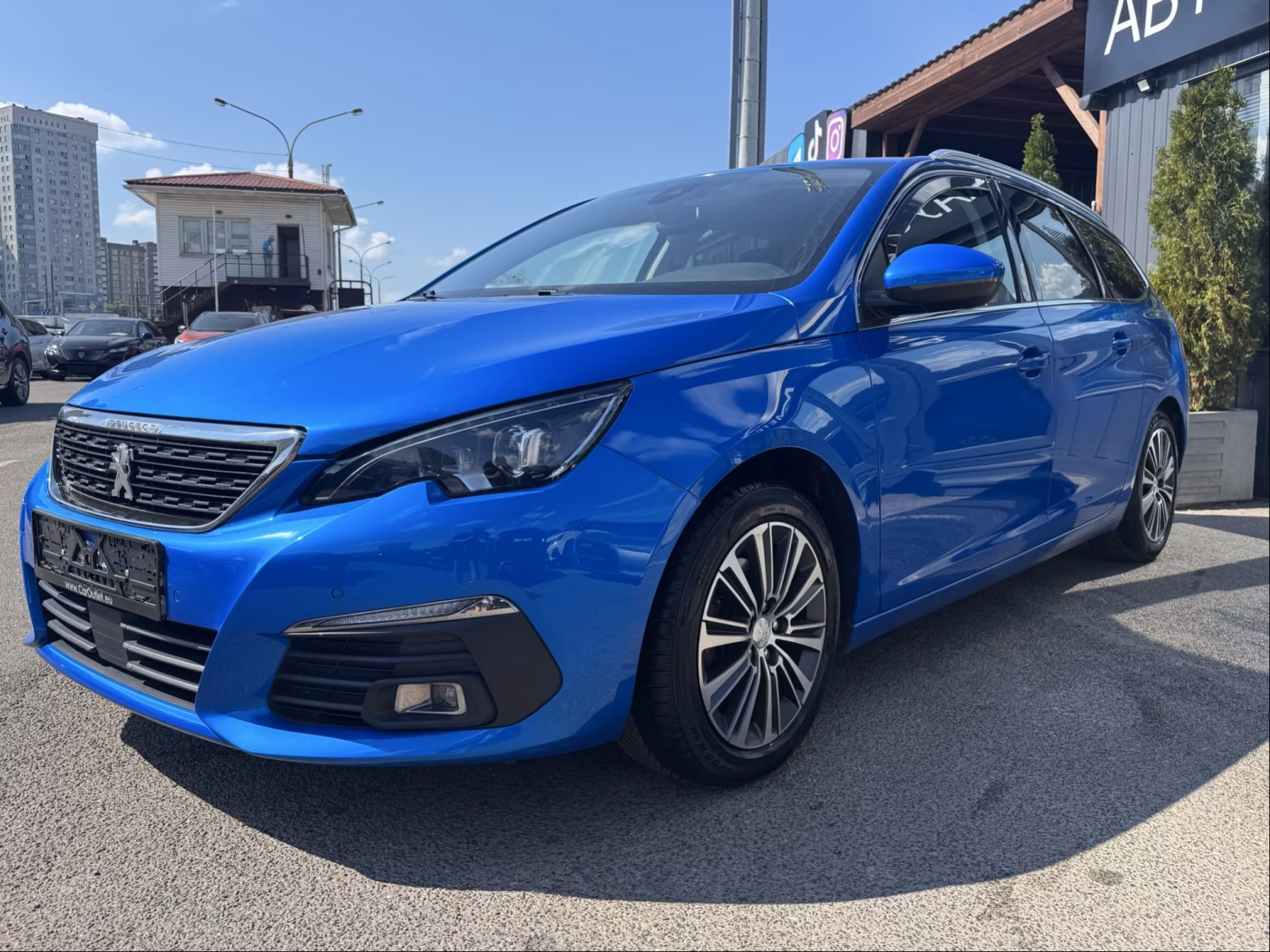 Peugeot 308 фото 3