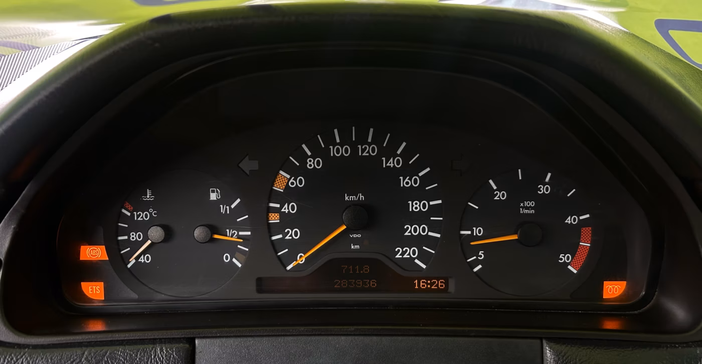 Mercedes-Benz E-Класс фото 11