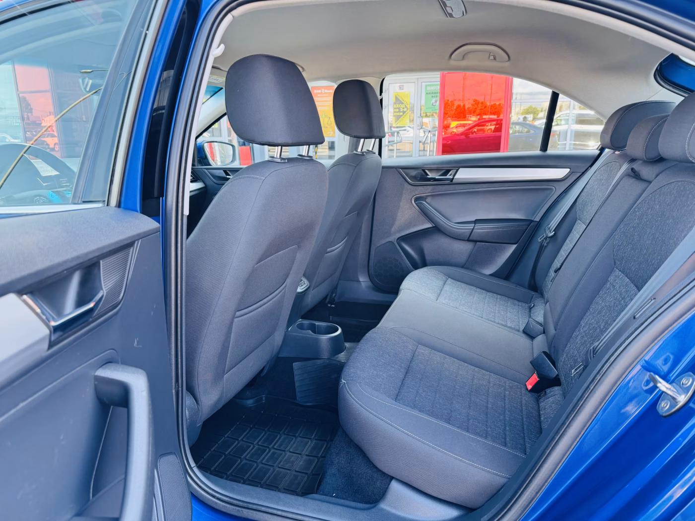 Skoda Rapid фото 5