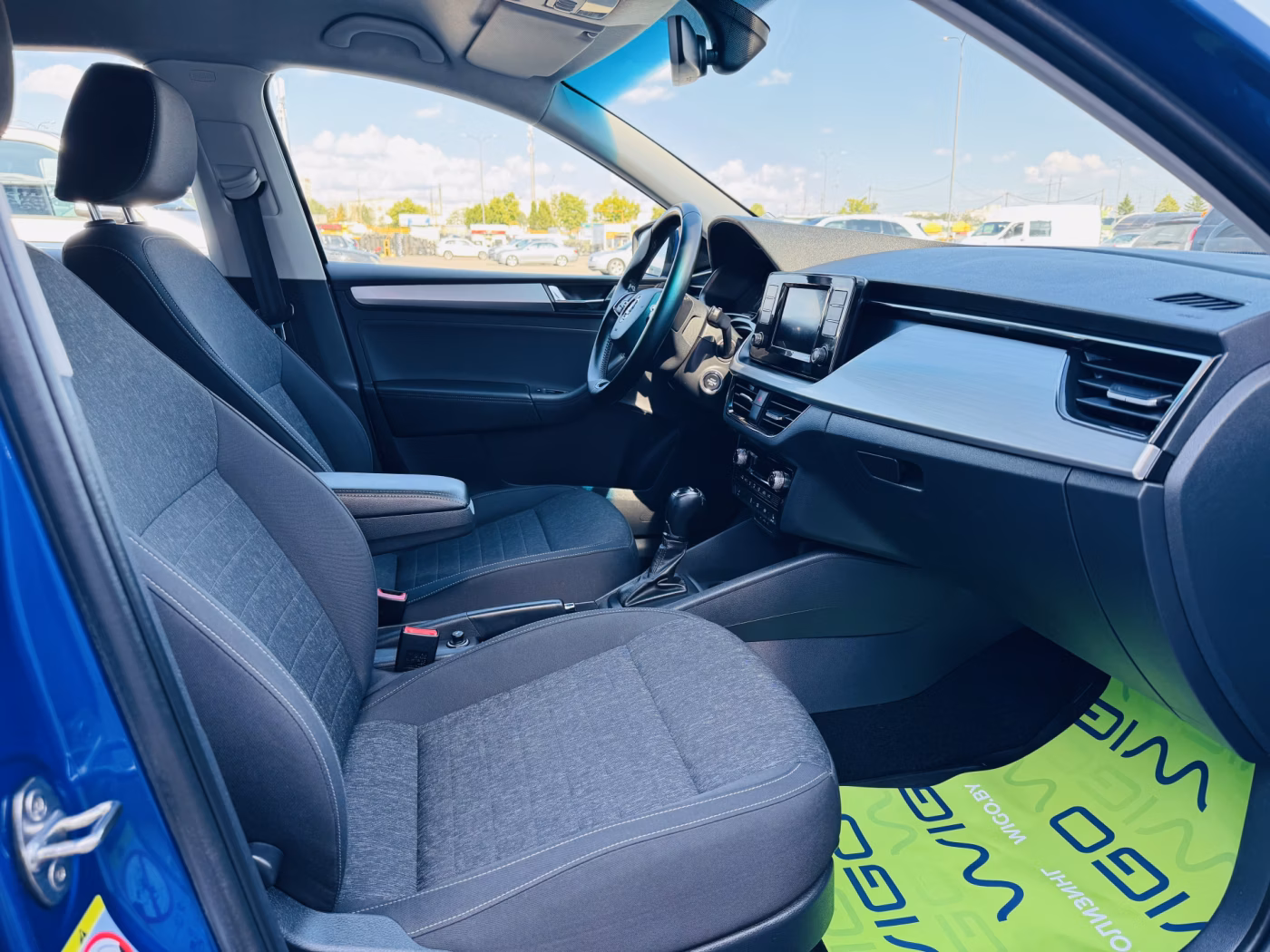 Skoda Rapid фото 10