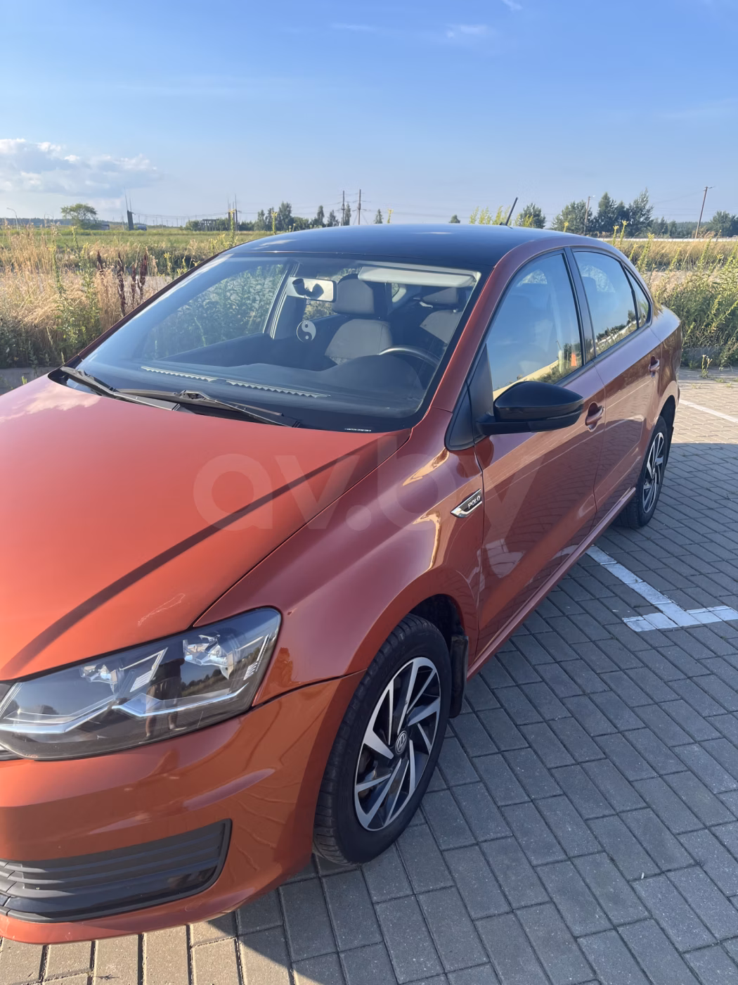 Volkswagen Polo Sedan фото 12