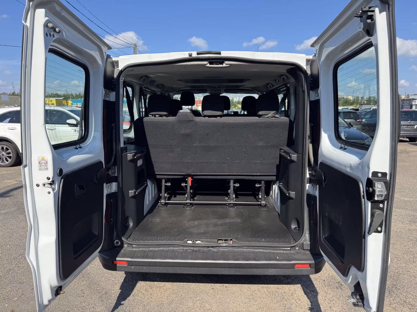 Renault Trafic фото 7
