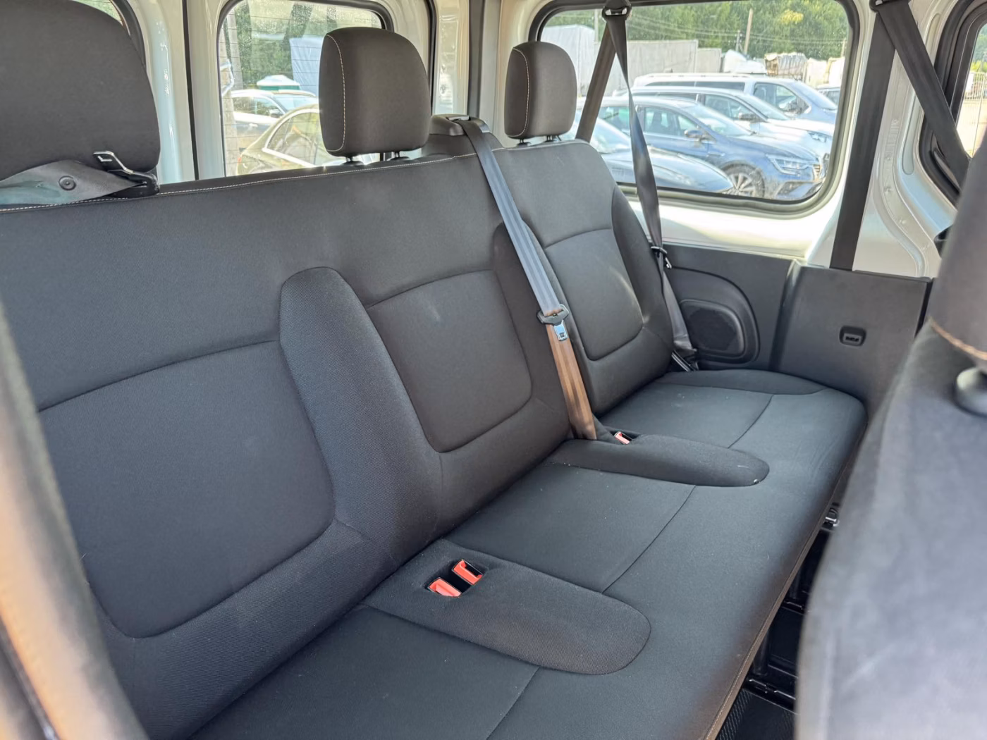 Renault Trafic фото 11
